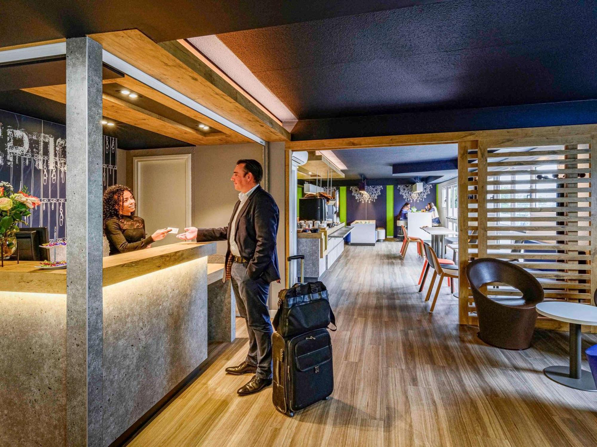 Ibis Budget Saint-Etienne Stade Экстерьер фото